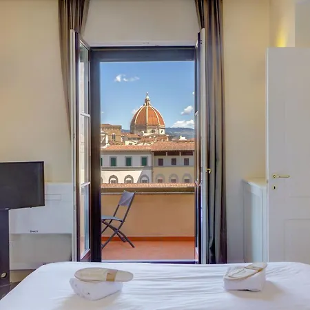 Panoramic Ponte Vecchio شقة